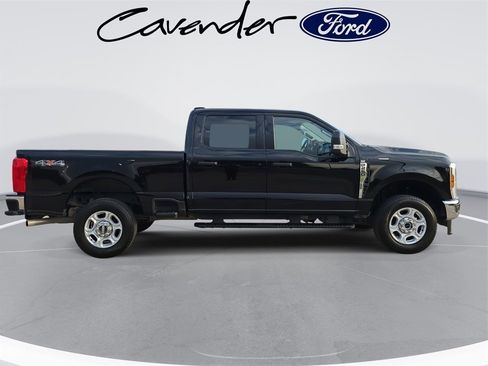 Used 2025 Ford F250 XLT image 4