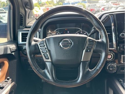 Used 2020 Nissan Titan Platinum Reserve w/ Moonroof Package AWD/4WD image 16