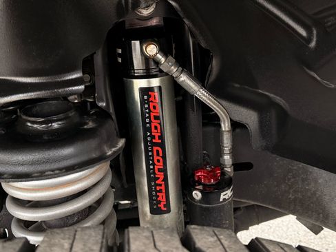 Used 2021 Jeep Gladiator Overland image 10