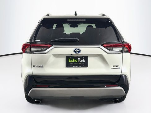 Used 2022 Toyota RAV4 XSE AWD/4WD image 7