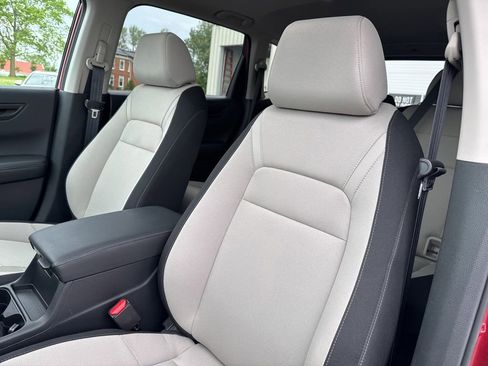 Certified 2024 Honda CR-V EX image 28