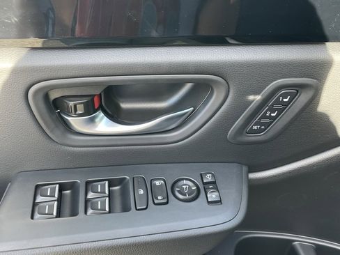 New 2025 Honda Pilot TrailSport image 32