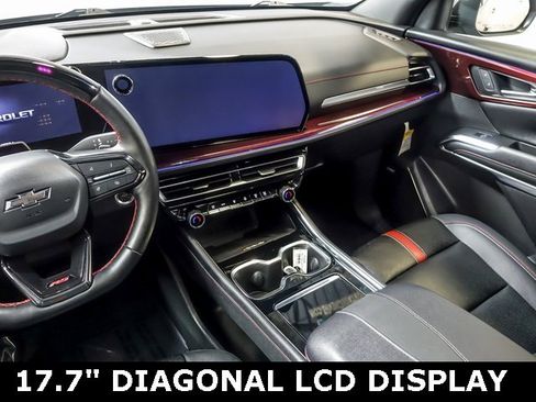 Certified 2024 Chevrolet Traverse RS image 19