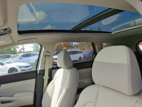 New 2025 Kia Sorento EX w/ EX Panoramic Sunroof Package image 12