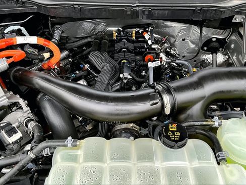 Certified 2024 Ford F150 XLT w/ Equipment Group 303A High image 32