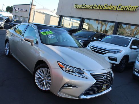 Used 2016 Lexus ES 350 w/ Luxury Package w/Wood Trim FWD image 40