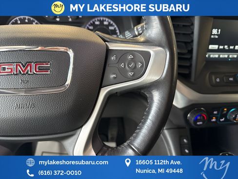 Used 2018 GMC Acadia SLE image 16