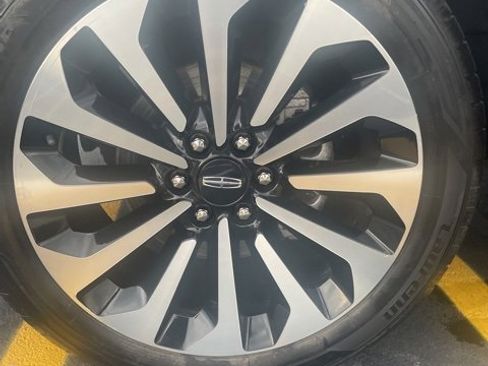 Used 2022 Lincoln Navigator L Reserve image 9