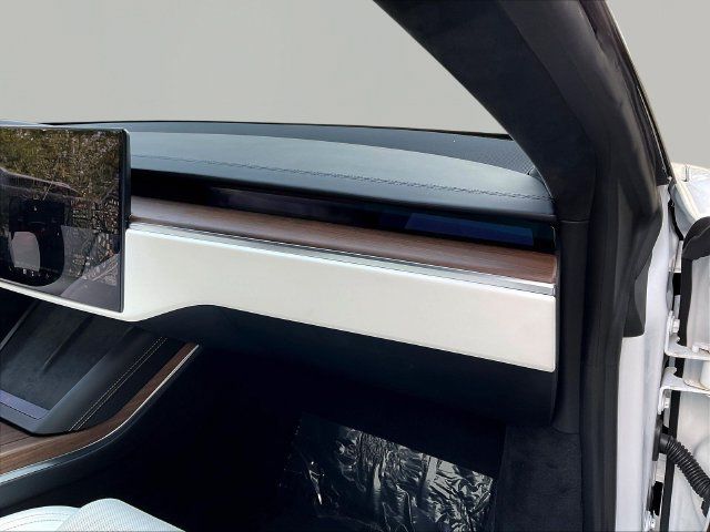Used 2023 Tesla Model S AWD/4WD image 25