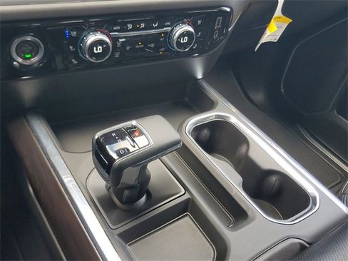 Certified 2023 GMC Sierra 1500 SLT w/ SLT Premium Package image 24