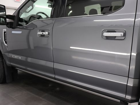 Used 2022 Ford F350 Platinum image 39