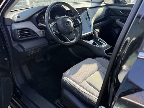 Used 2023 Subaru Outback Premium AWD/4WD image 3