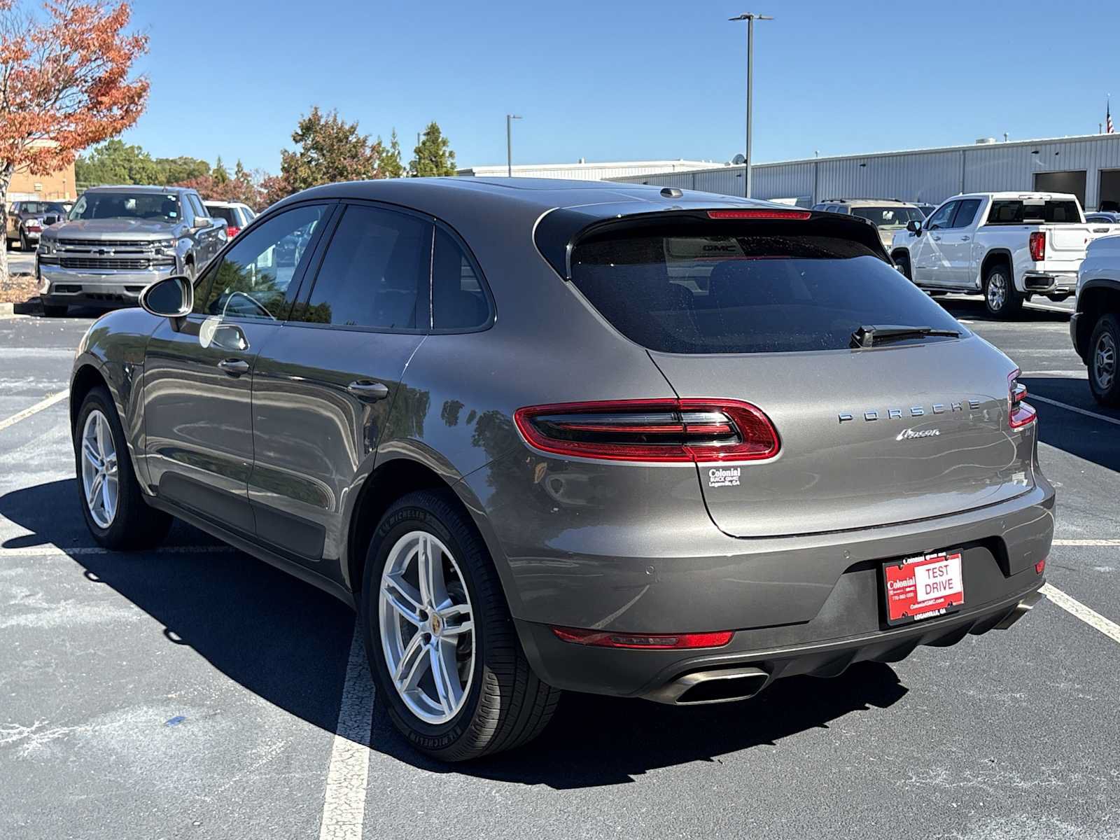 Used 2018 Porsche Macan AWD/4WD image 22