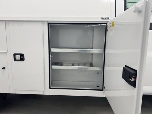 New 2026 Chevrolet Express 3500 w/ Power Convenience Package image 32