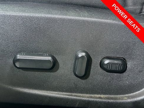 Used 2015 Ford Escape SE image 31