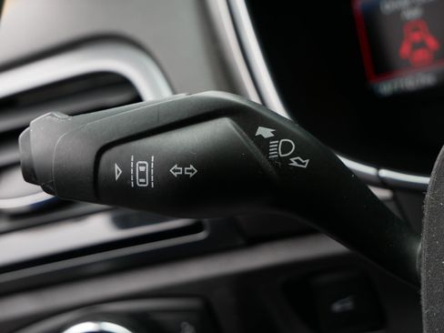 Used 2016 Ford Fusion SE image 32