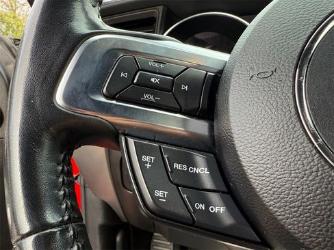 Used 2022 Ford Mustang GT Premium image 29