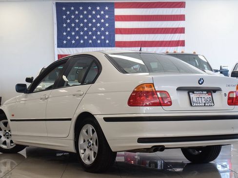 Used 2000 BMW 323i Sedan RWD image 5