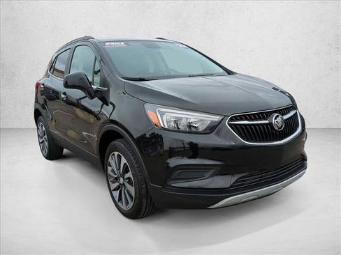 Used 2022 Buick Encore Preferred w/ Safety Package image 3