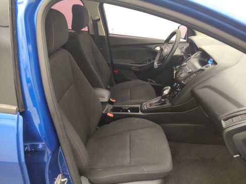 Used 2018 Ford Focus SE FWD image 21