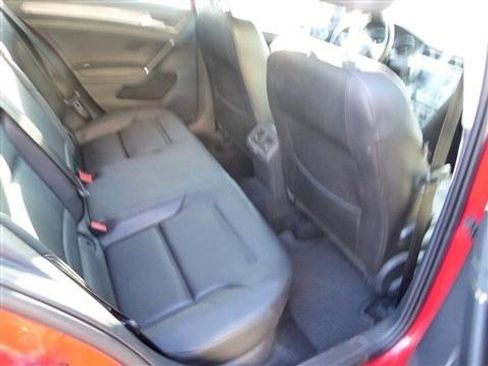 Used 2017 Volkswagen Golf Alltrack S image 19