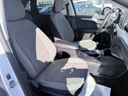 Certified 2022 Ford Escape SE w/ Convenience Package image 11