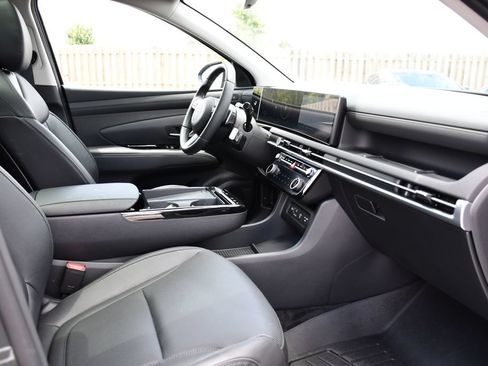 Used 2025 Hyundai Tucson Limited AWD/4WD image 38