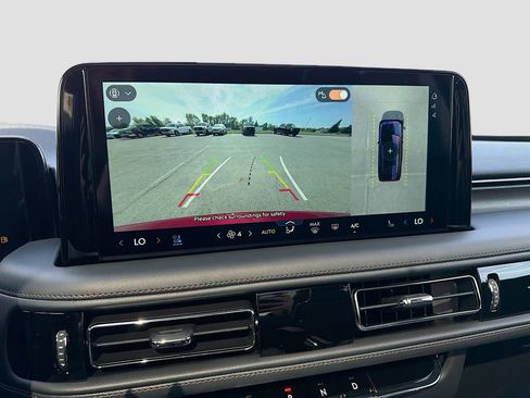 New 2026 Lincoln Aviator Reserve AWD/4WD image 16