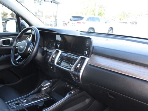 Used 2022 Kia Sorento X-Line EX image 31