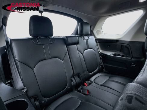 Used 2024 Honda Pilot Touring image 36