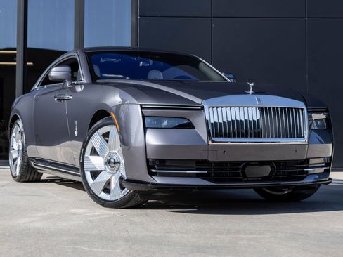 Used 2025 Rolls-Royce Spectre image 5
