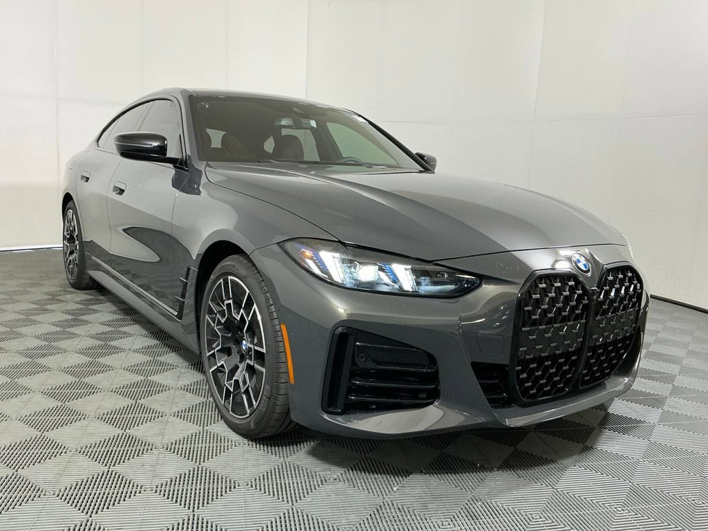New 2026 BMW 430i w/ M Sport Package RWD image 4