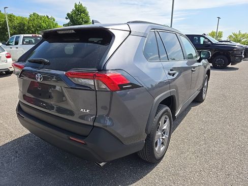 Used 2025 Toyota RAV4 XLE FWD image 7