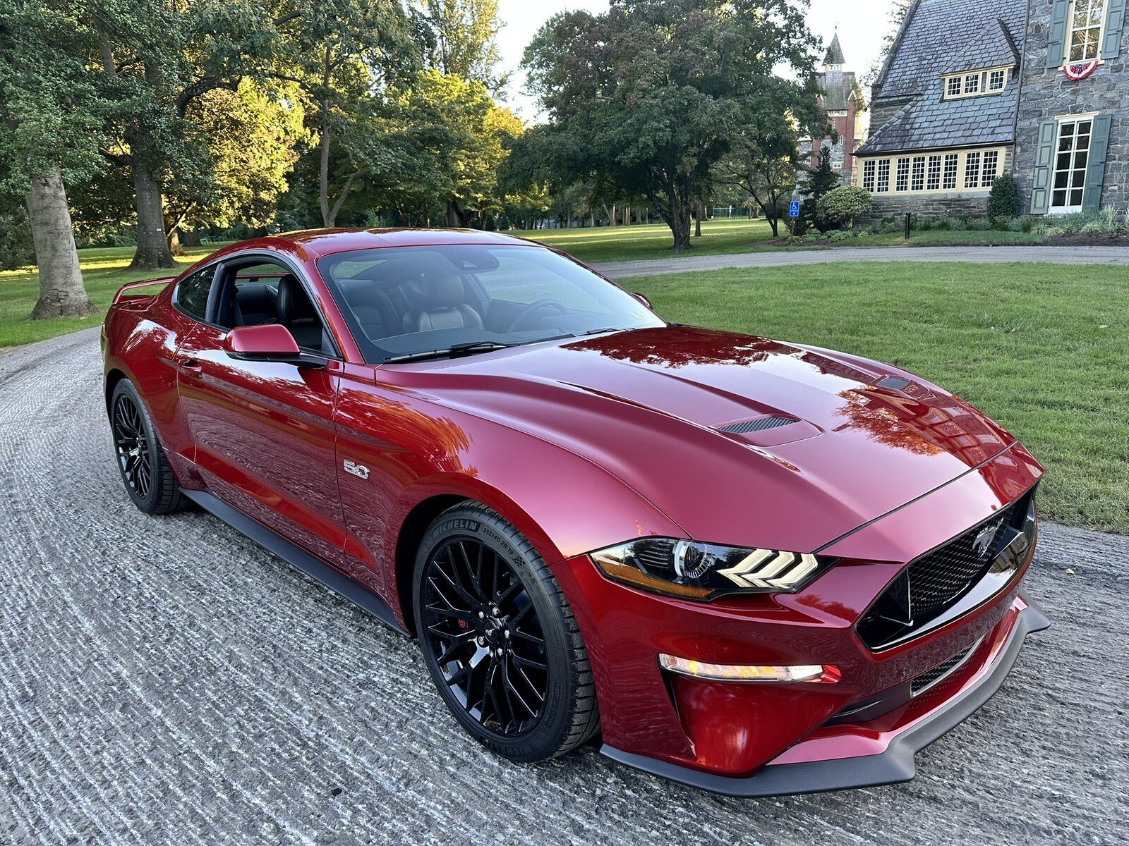 Used 2019 Ford Mustang GT Premium w/ GT Performance Package RWD image 2