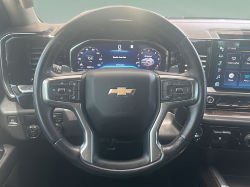 Used 2023 Chevrolet Silverado 1500 LT RWD image 19
