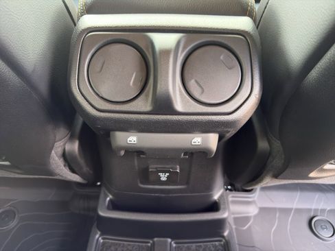 New 2026 Jeep Wrangler Unlimited Sahara AWD/4WD image 22