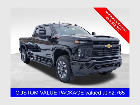 Used 2024 Chevrolet Silverado 2500 Custom w/ Custom Value Package image 1