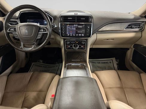 Used 2017 Lincoln Continental Select w/ Climate Package image 17