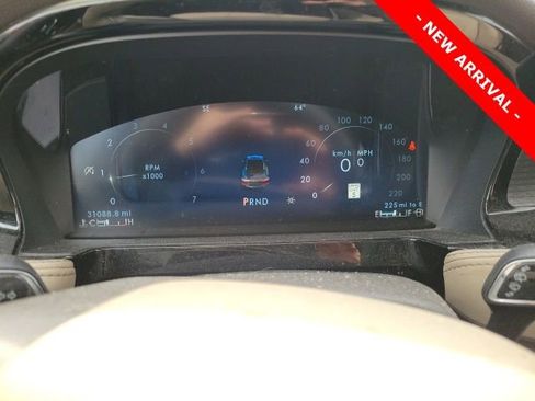 Used 2023 Lincoln Corsair FWD image 9