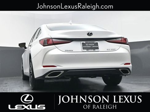 New 2025 Lexus ES 350 w/ Premium Package image 18