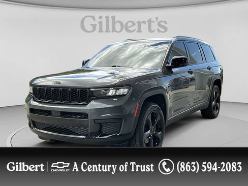 Used 2022 Jeep Grand Cherokee L Laredo RWD image 1