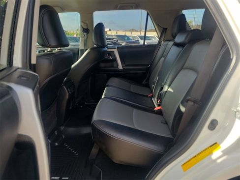 Used 2021 Toyota 4Runner SR5 Premium image 22