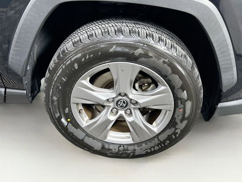 Used 2024 Toyota RAV4 XLE image 32