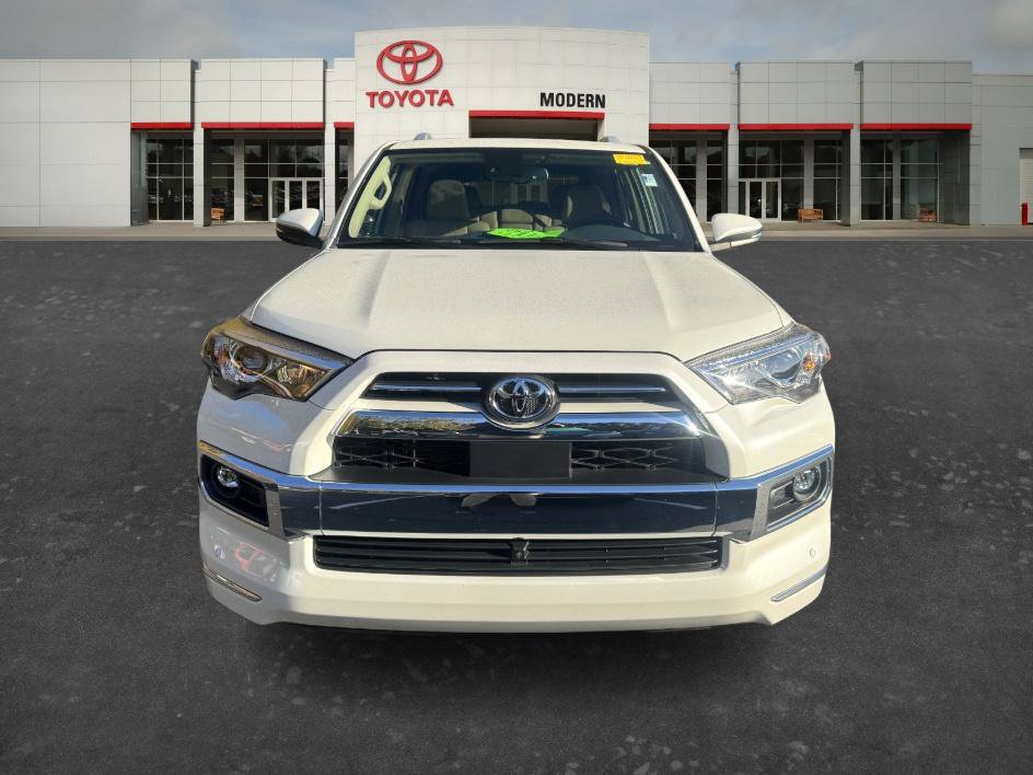 Used 2016 Toyota 4Runner Limited AWD/4WD image 2