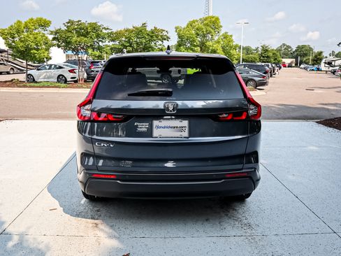 Used 2023 Honda CR-V EX-L image 9