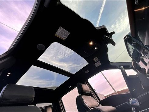 Used 2021 Ford F150 Lariat w/ Equipment Group 502A High image 17