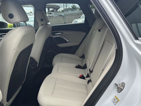 Used 2025 Audi Q5 Premium w/ Convenience Package AWD/4WD image 13