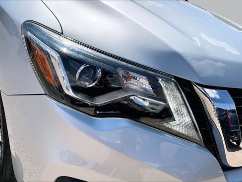 Used 2020 Nissan Pathfinder S FWD image 26