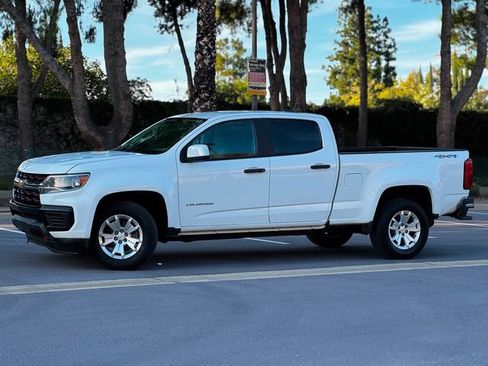 Used 2021 Chevrolet Colorado W/T AWD/4WD image 18