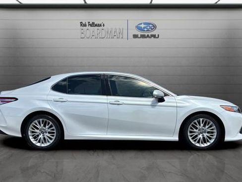 Used 2018 Toyota Camry XLE w/ Driver Assist Package image 3